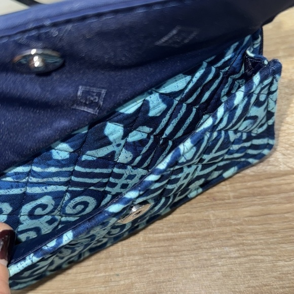 Vera Bradley purse Cuban ties NEW Blue Patterned all in one Crossbody Bag NWT - Picture 3 of 6